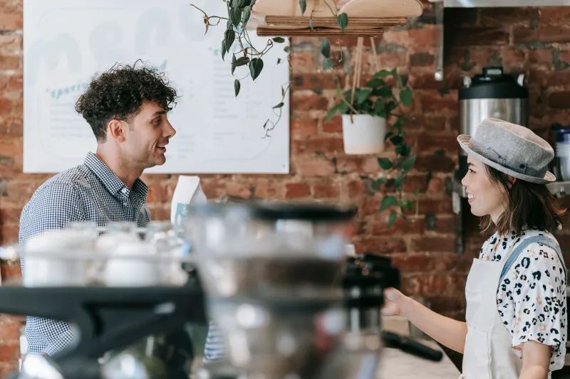 The Sixty-Second Workout Your Brain Gets From Chatting With a Stranger